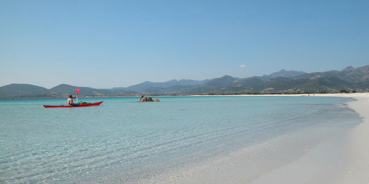 Actividades en la playa Lu Nibareddu