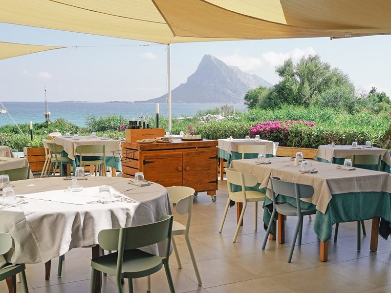 Restaurant en la playa «La Tavernetta» Lu Nibareddu